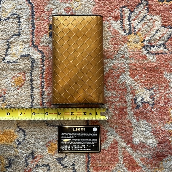 Chanel Wallet - Picture 10 of 16